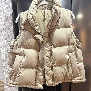 Lululemon wunder puff crop vest